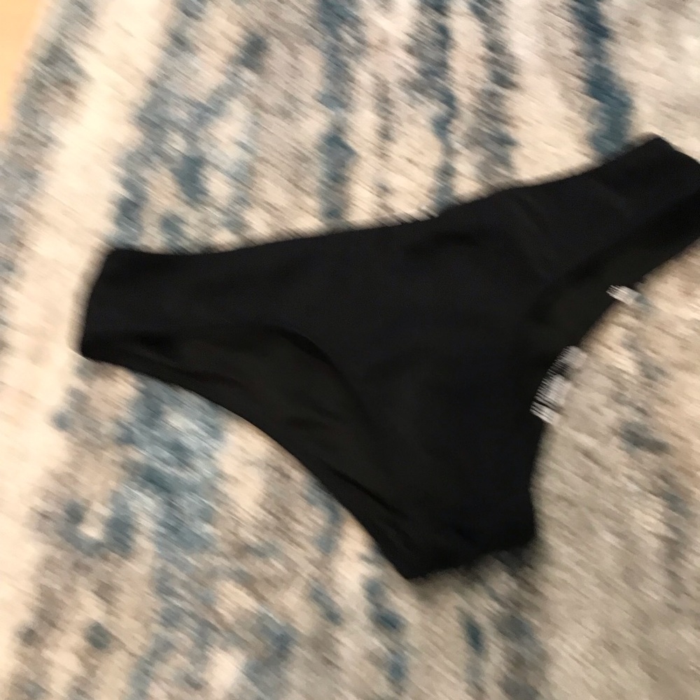 Victoria Secret Bathing Suit Bottoms Women’s SZ M Black Totally Beachin’ on Butt - Picture 6 of 7